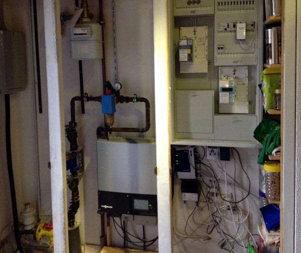 Technik im Besenschrank