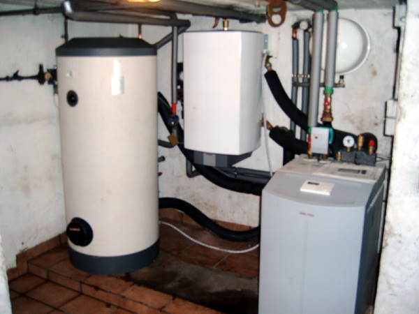 Fertige Sole-W&auml;rmepume f&uuml;r Heizung und Warmwasser