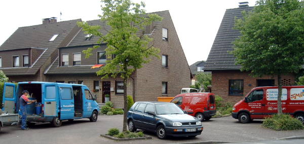 Alle Handwerker an der Baustelle